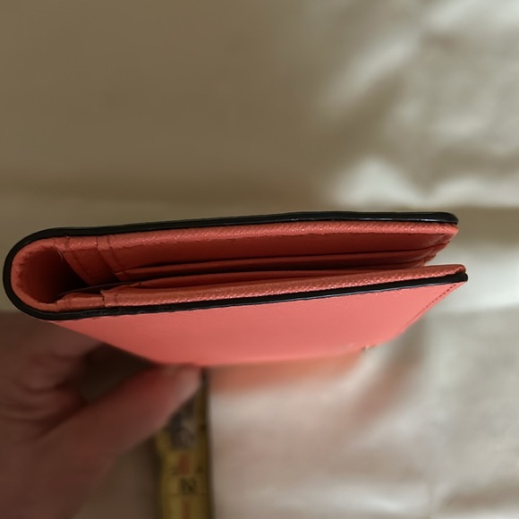 NWOT Kate Spade Stacey Wallet - Picture 3 of 3